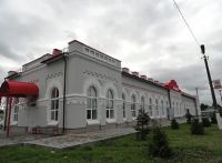 Здание железнодорожного вокзала Луховиц